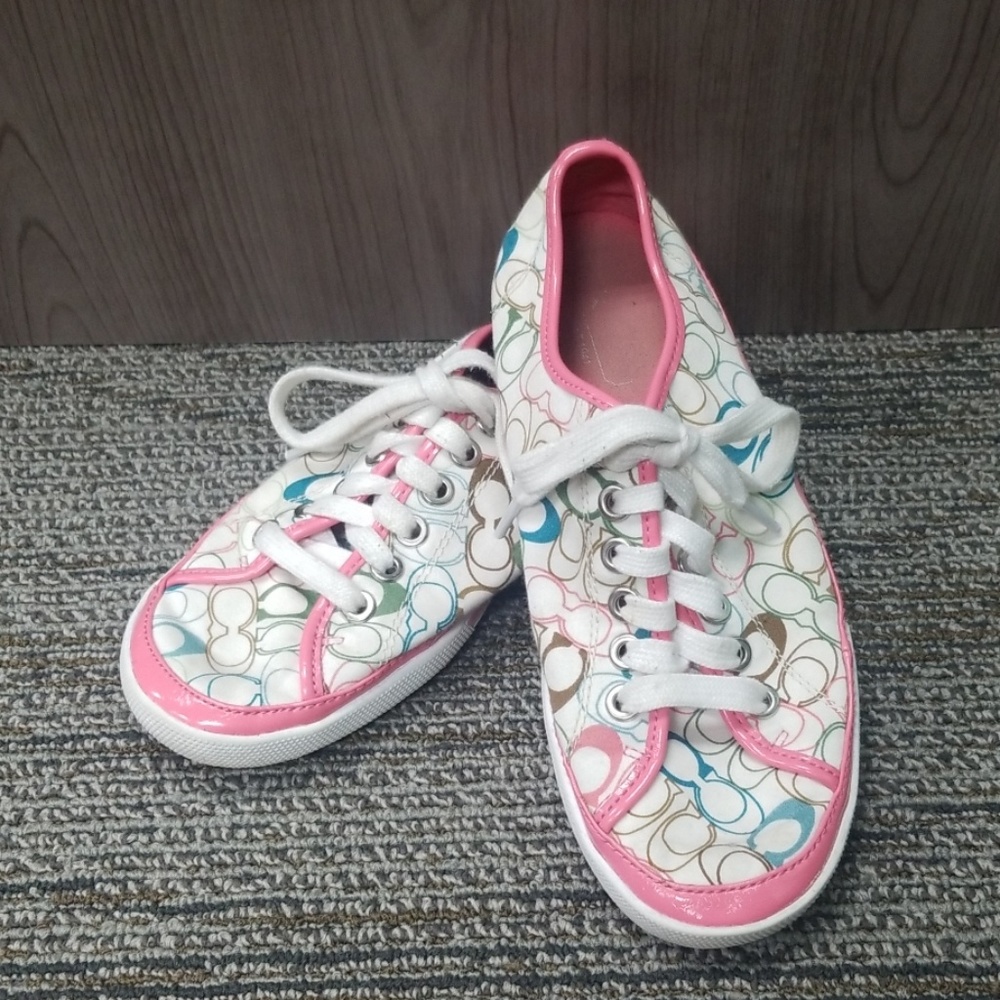 Coach tennis shoes